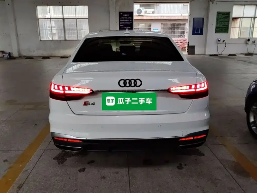 Audi A4 model 35 TFSI fashion dynamic type