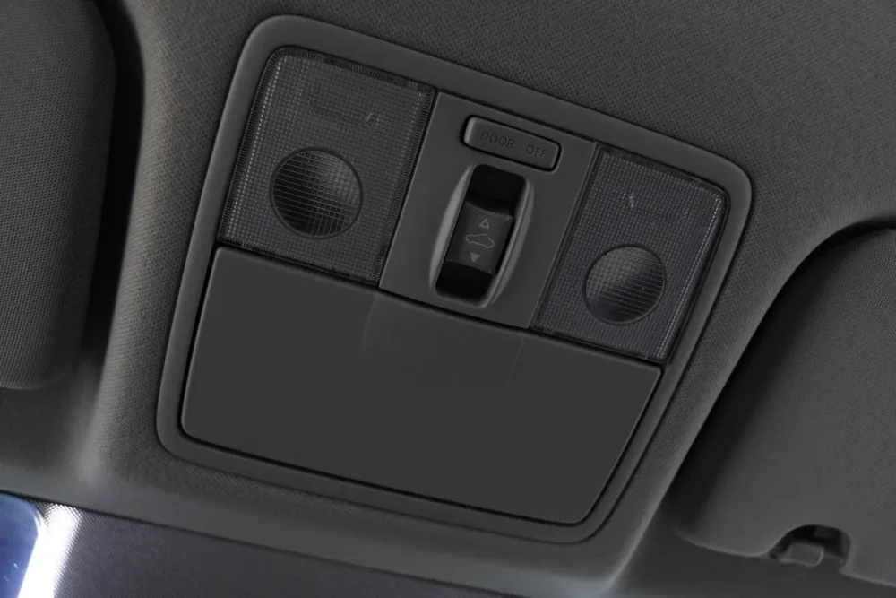 Kia KX1 1.4L CVT fun sunroof model