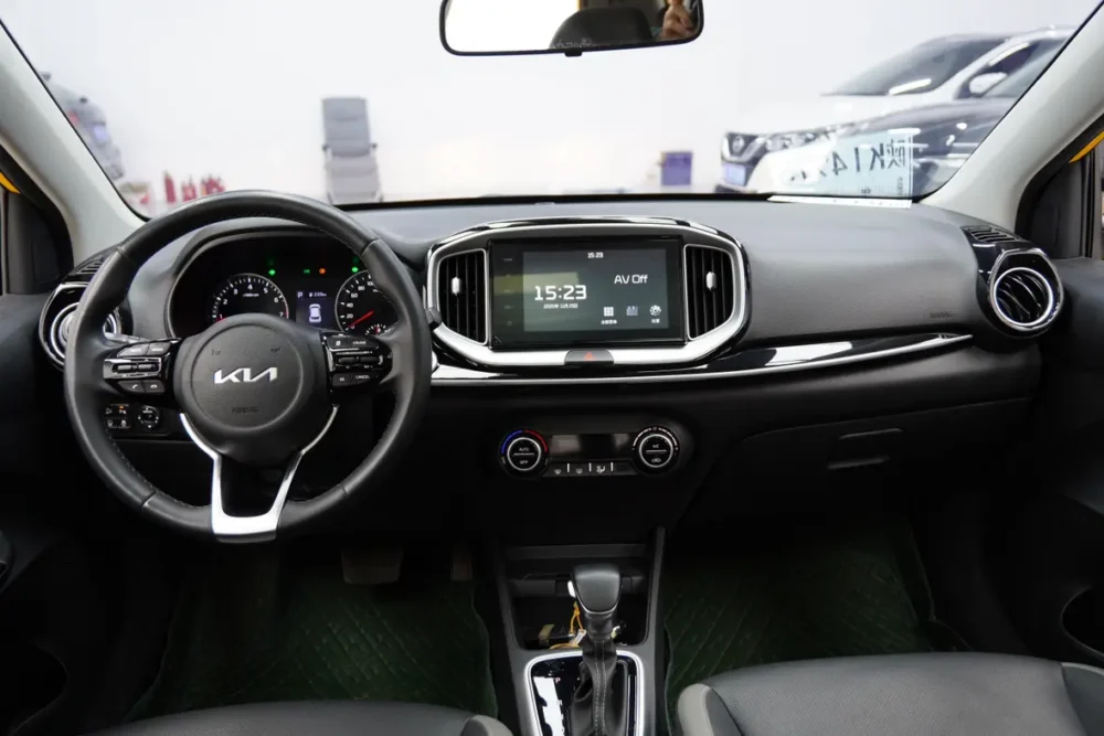 Kia KX1 1.4L CVT fun sunroof model