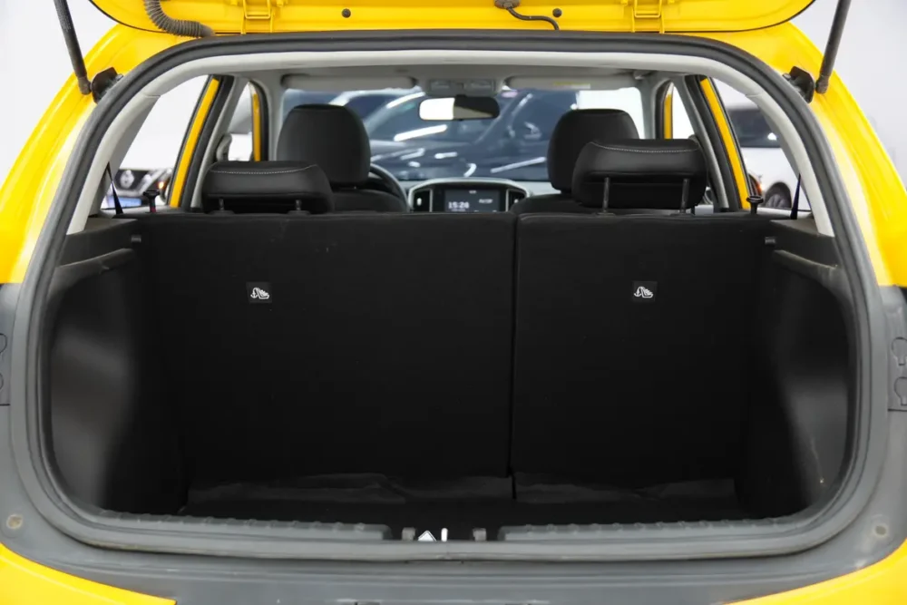 Kia KX1 1.4L CVT fun sunroof model
