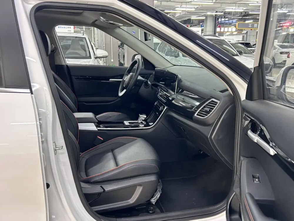 Kia Seltos 1.5L IVT Luxury Edition