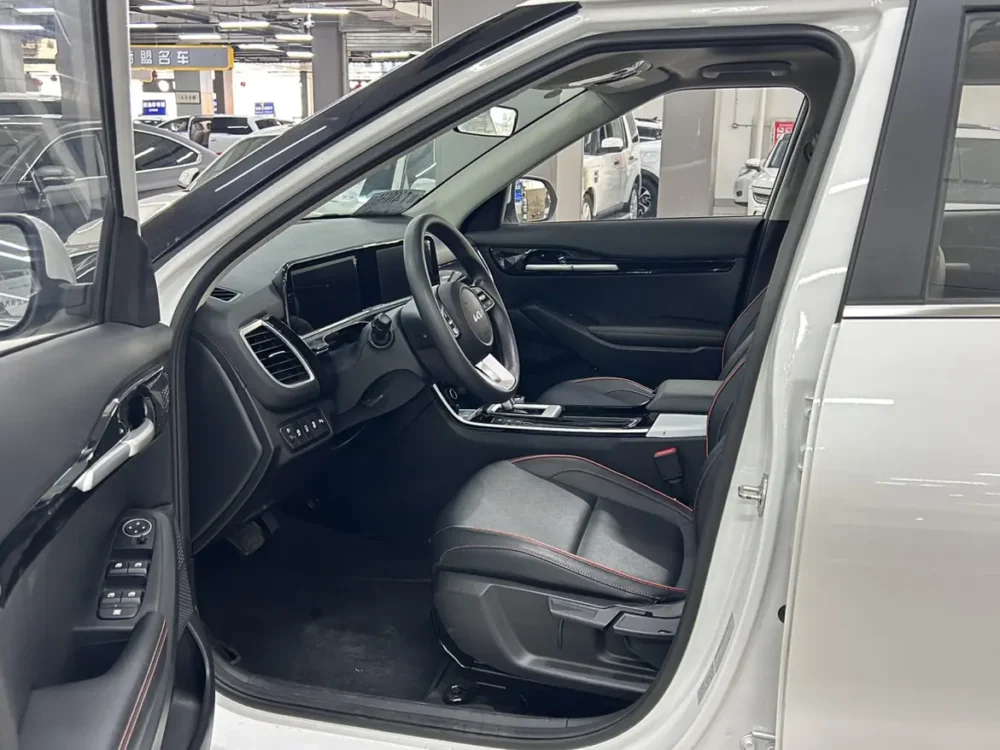 Kia Seltos 1.5L IVT Luxury Edition