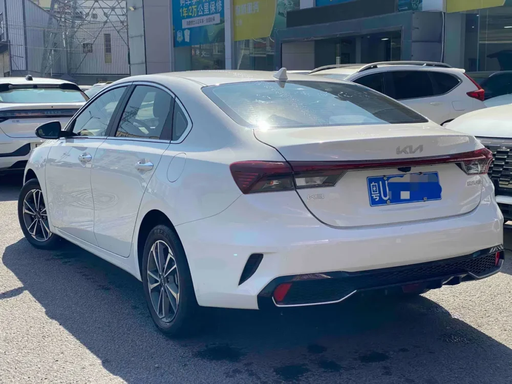 Kia K3 1.5L IVT Deluxe Edition