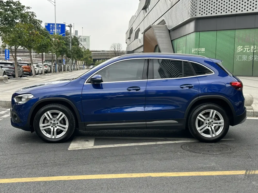 Mercedes-Benz GLA