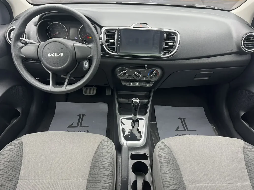 Kia Pegas 1.4L automatic comfort sunroof version