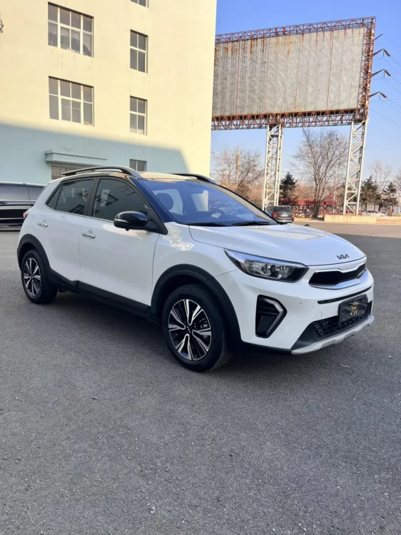 Kia KX1 1.4L CVT fun sunroof model