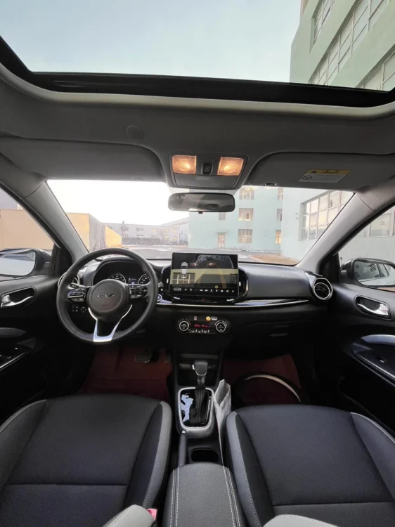 Kia KX1 1.4L CVT fun sunroof model