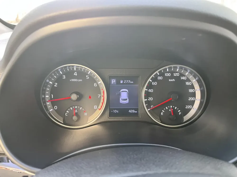 Kia KX1 1.4L CVT fun sunroof model