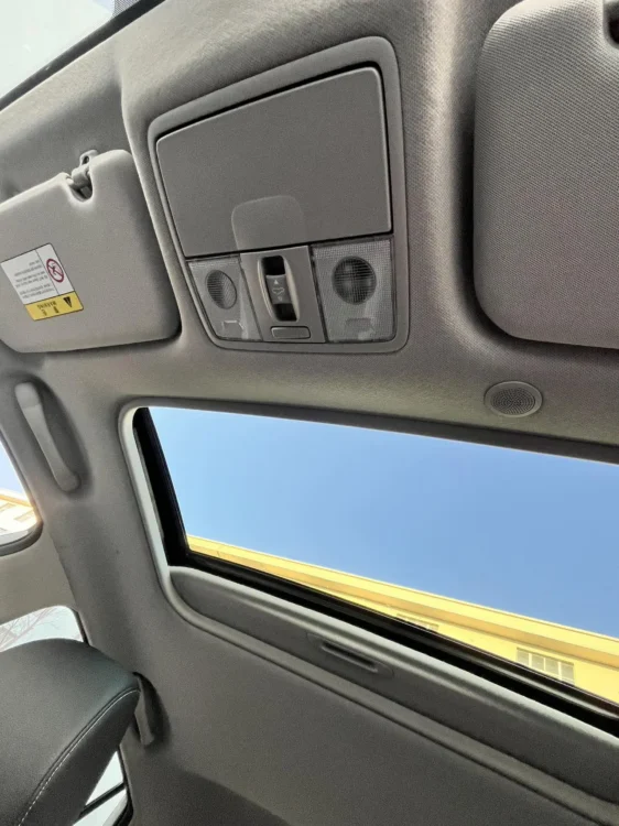Kia KX1 1.4L CVT fun sunroof model