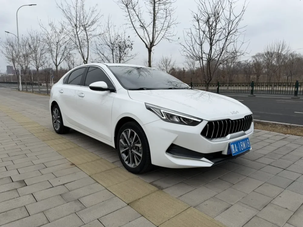 Kia K3 1.5L IVT Deluxe Edition