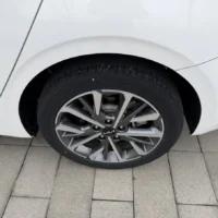 Kia K3 1.5L IVT Deluxe Edition