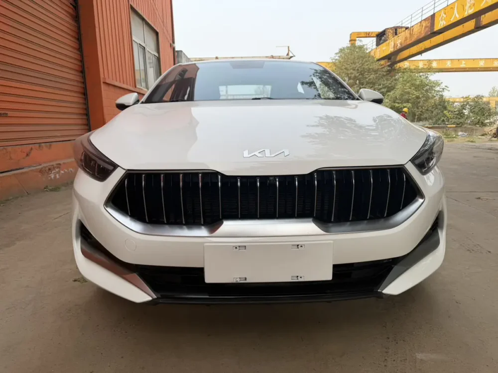 Kia K3 1.5L IVT Deluxe Edition