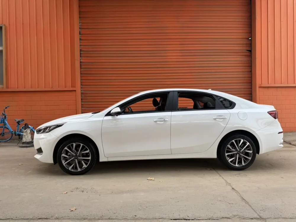 Kia K3 1.5L IVT Deluxe Edition