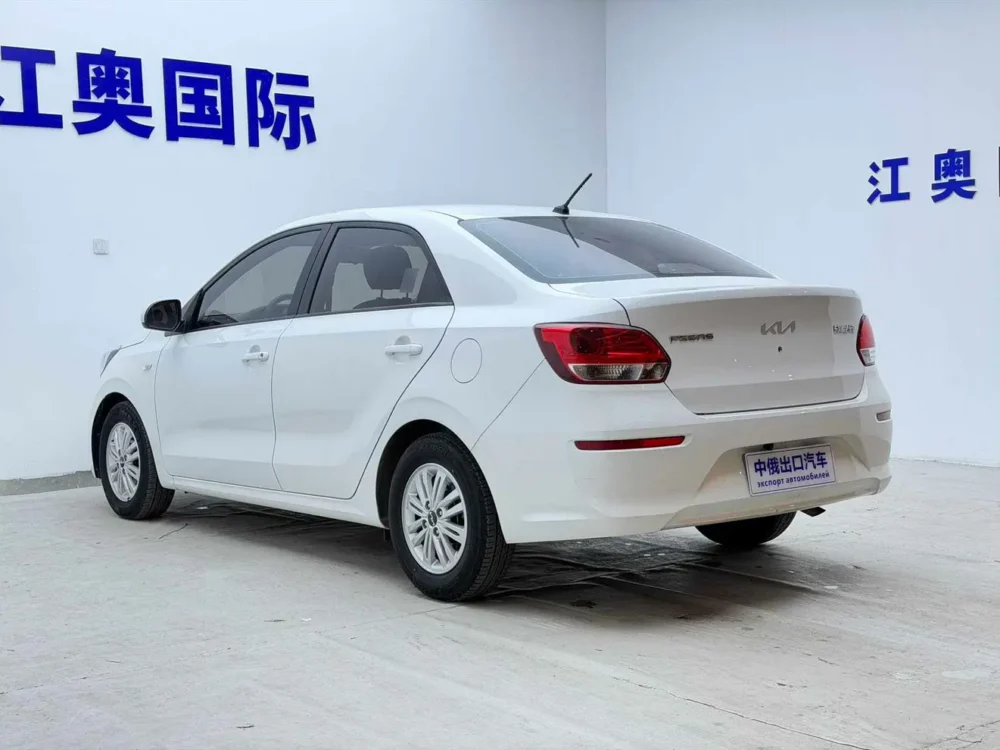 Kia Pegas1.4L automatic comfort sunroof version