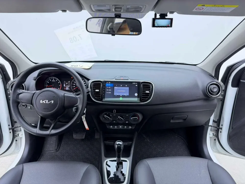 Kia Pegas1.4L automatic comfort sunroof version