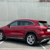 Mercedes-Benz GLA 180