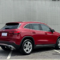 Mercedes-Benz GLA 180