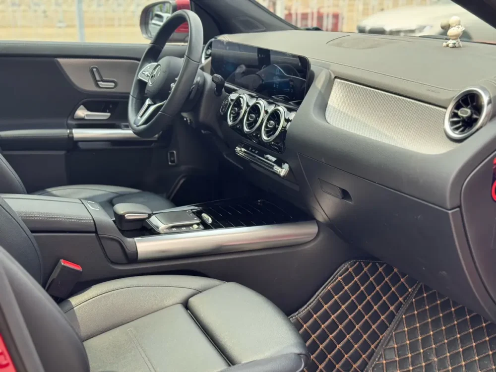 Mercedes-Benz GLA 180
