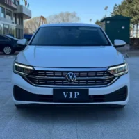 Volkswagen Sagitar Sagitar 200TSI DSG Flying Edition