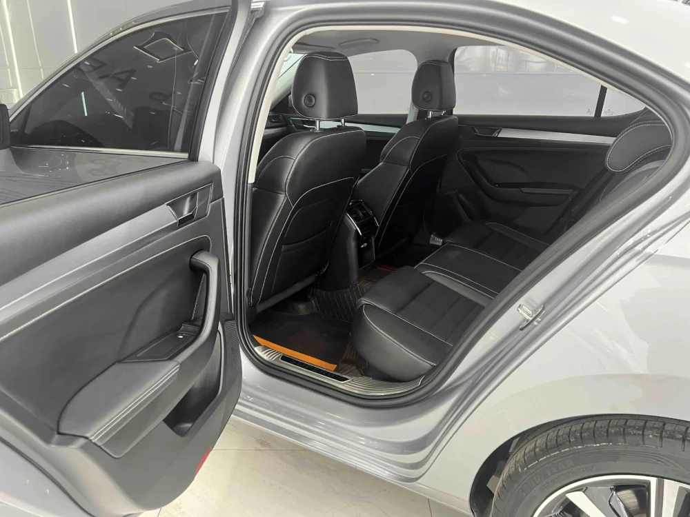 Skoda Superb TSI280 DSG Premium Edition