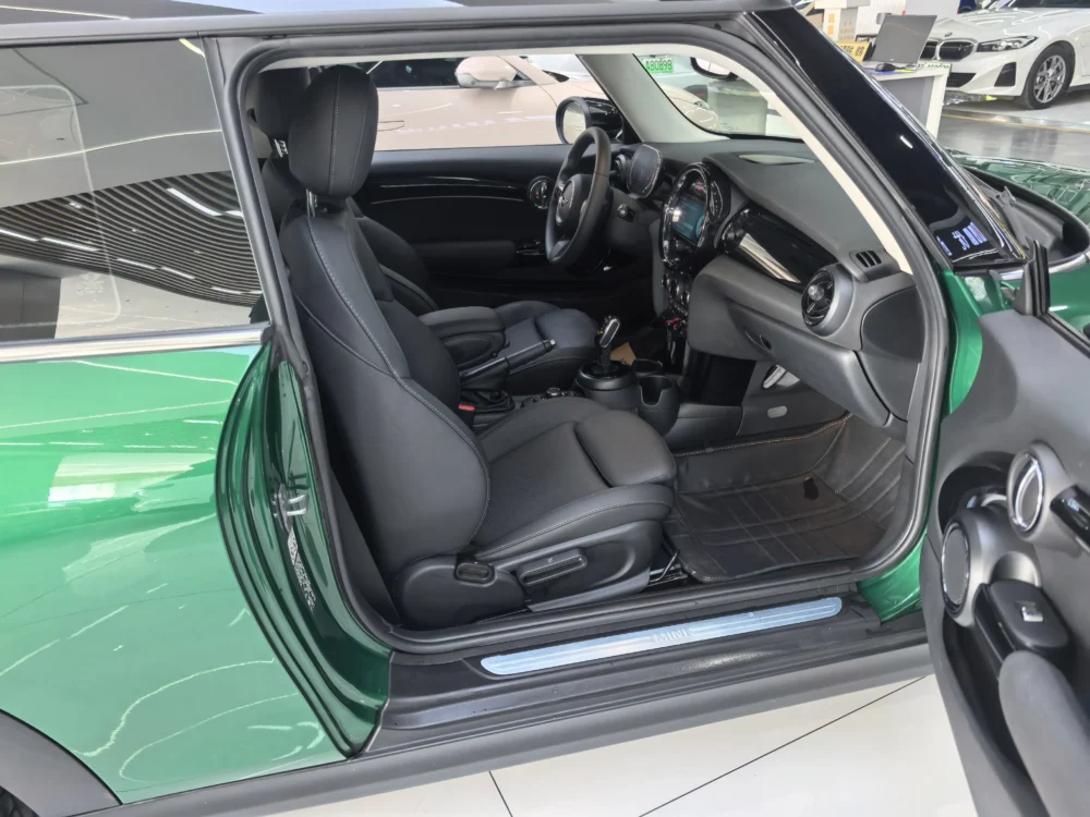Mini Hatch 3dr Artist 1.5T