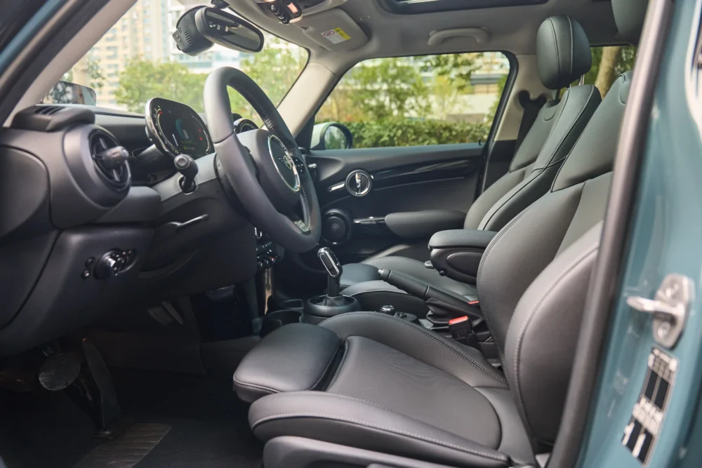 Mini Hatch 5dr 1.5T Arc Light Special Edition