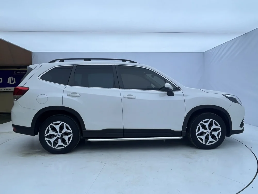 Subaru Forester 2.0i CVT AWD Luxury EyeSight