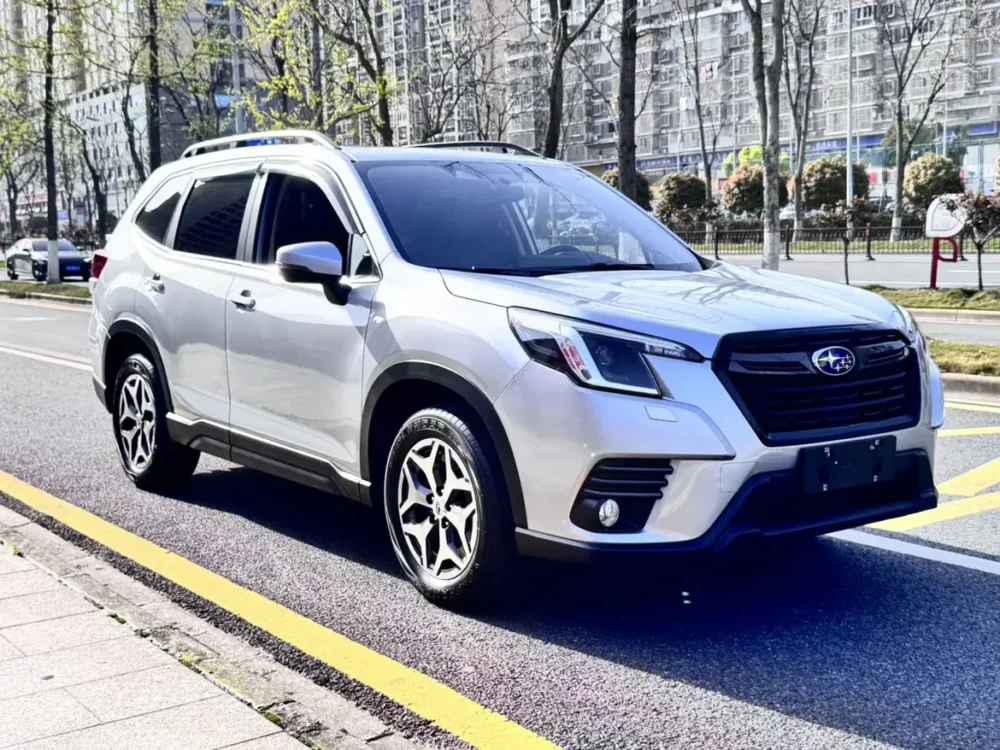 Subaru Forester 2.0i AWD Luxury EyeSight