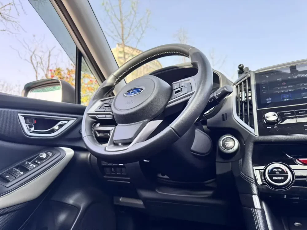 Subaru Forester 2.0i AWD Luxury EyeSight