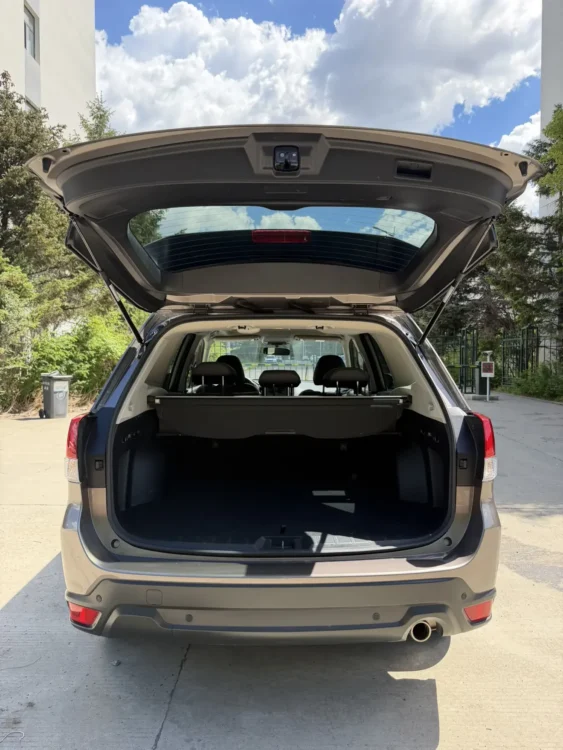 Subaru Forester 2.0i AWD Deluxe