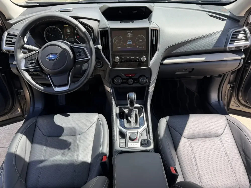 Subaru Forester 2.0i AWD Deluxe