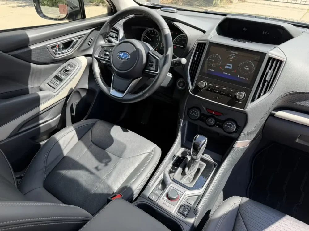 Subaru Forester 2.0i AWD Deluxe