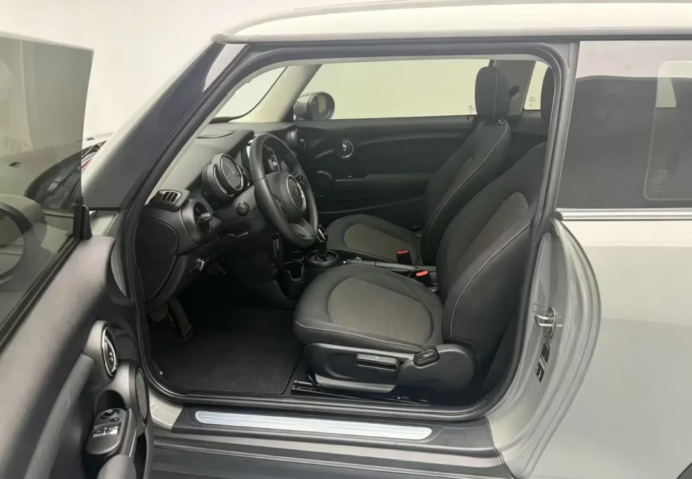 Mini Hatch 3dr 1.5T One