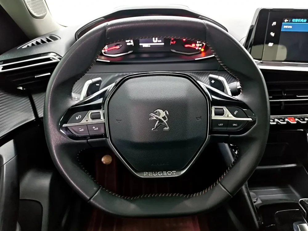 Peugeot 2008 230THP THE ONE