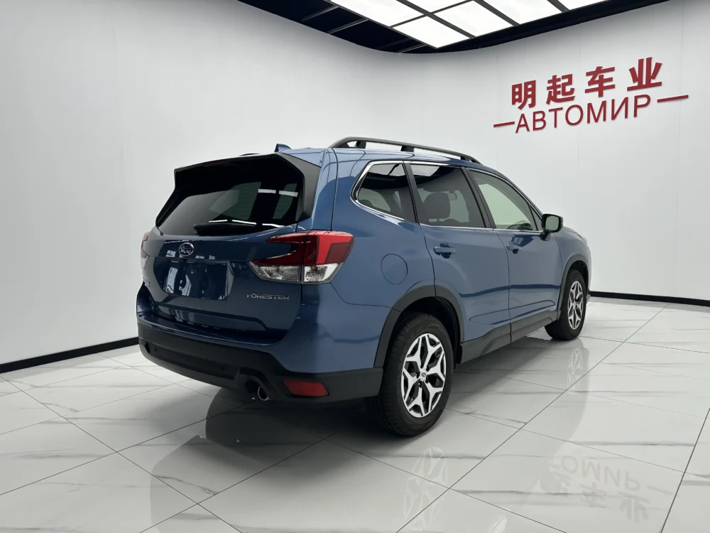Subaru Forester 2.0i AWD Luxury EyeSight