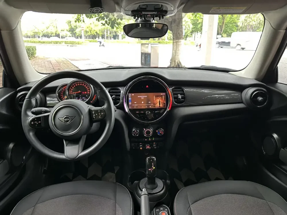 Mini Hatch 3dr 1.5T