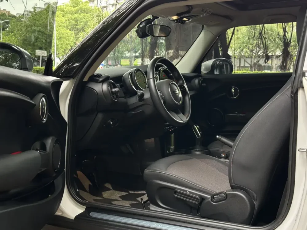 Mini Hatch 3dr 1.5T