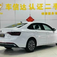 Volkswagen Sagitar 200TSI DSG Flying
