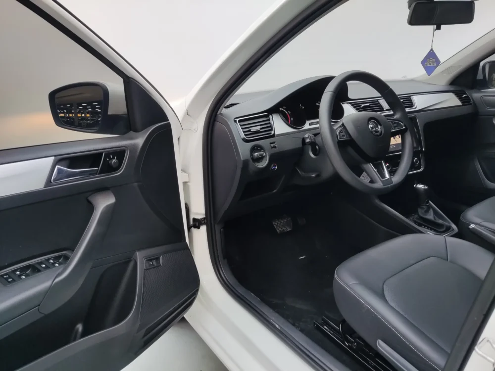 Skoda Rapid 1.5L Automatic Comfort Edition