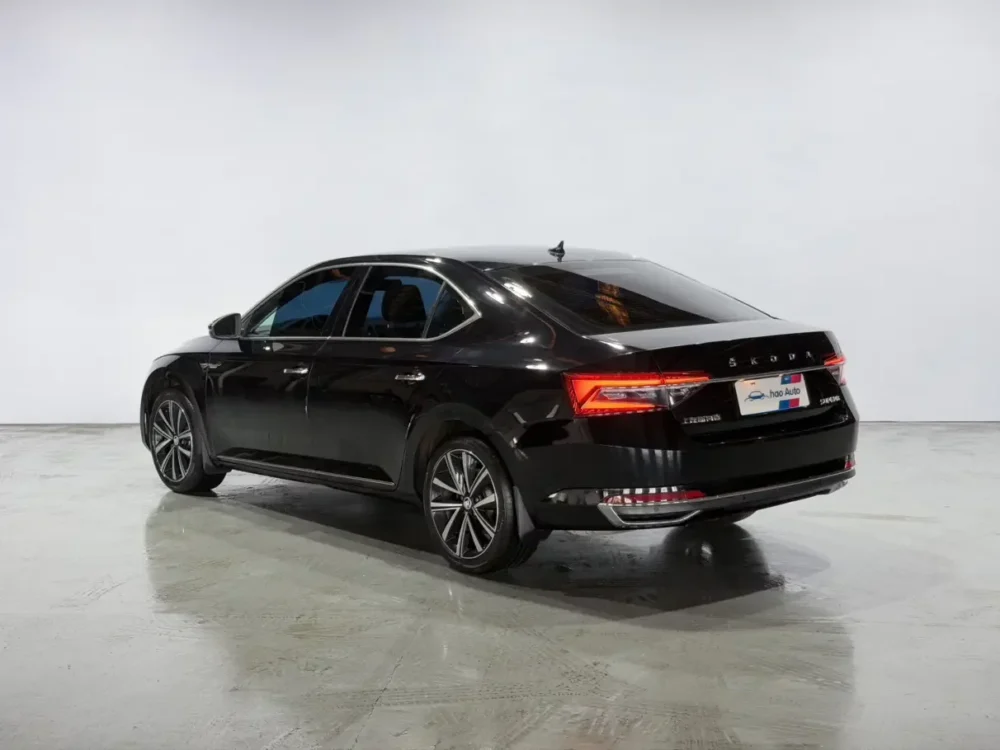 Skoda Superb Modified TSI280 DSG Premium Edition