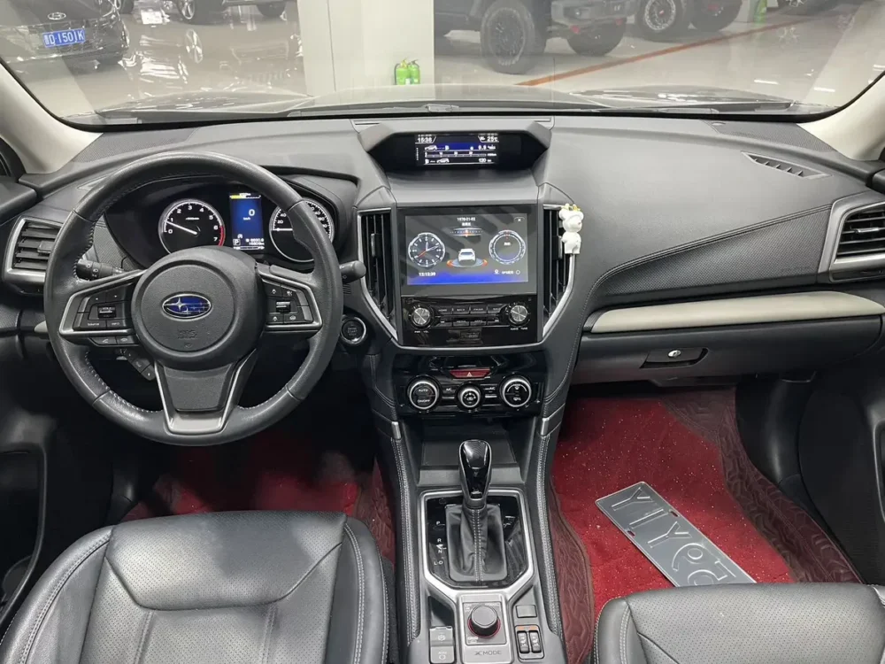 Subaru Forester 2.0i AWD Luxury EyeSight
