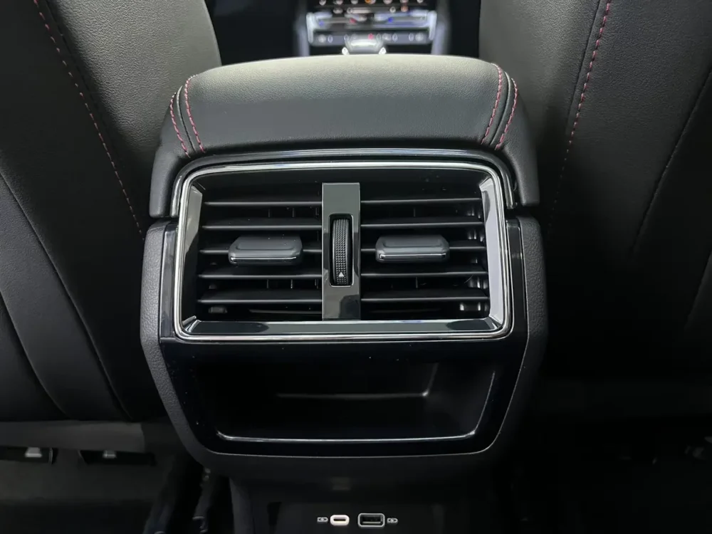 Skoda Karoq TSI280 Premium Edition