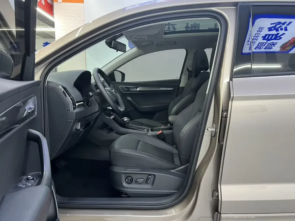 Skoda Karoq TSI280 Premium Edition