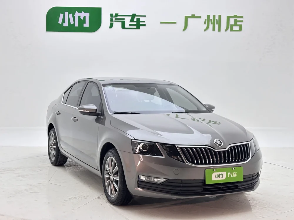 Skoda Octavia 2022 1.5L AT Comfort Edition