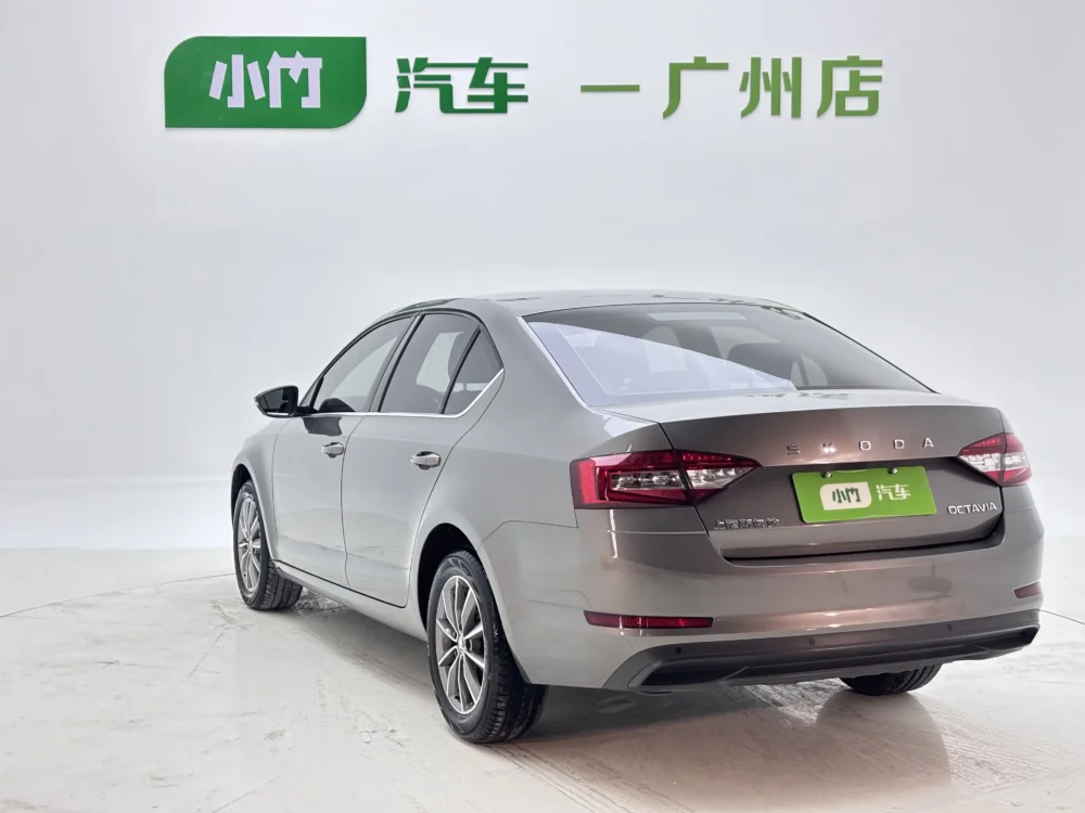 Skoda Octavia 2022 1.5L AT Comfort Edition