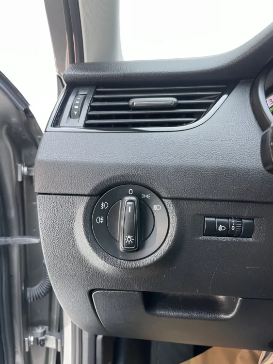 Skoda Octavia 2022 1.5L AT Comfort Edition