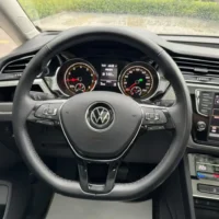 Volkswagen Touran 280TSI DSG 7-seats